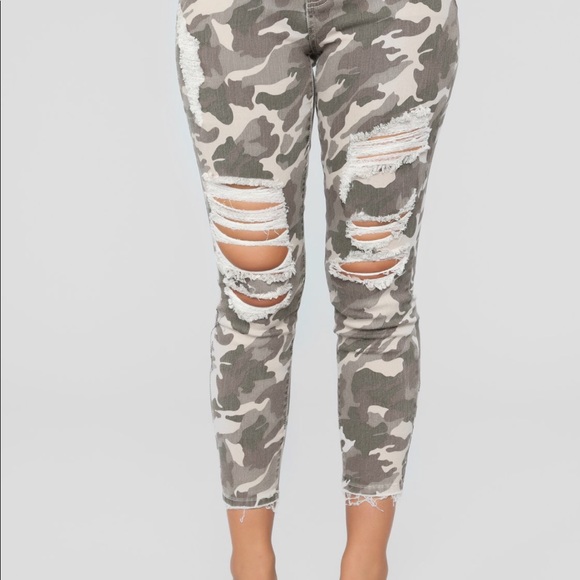 New Distressed Camo Jeans - Picture 4 of 6